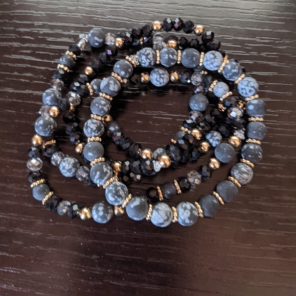 Gorgeous 5 bracelet set - Picture 4 of 7